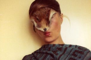 Birgit Jürgenssen Ohne Titel (Selbst mit Fellchen), 1974/77 © Sammlung Verbund Wien, VBK, Wien 2010 Birgit Jürgenssen Ohne Titel (Selbst mit Fellchen), 1974/77 © Sammlung Verbund Wien, VBK, Wien 2010